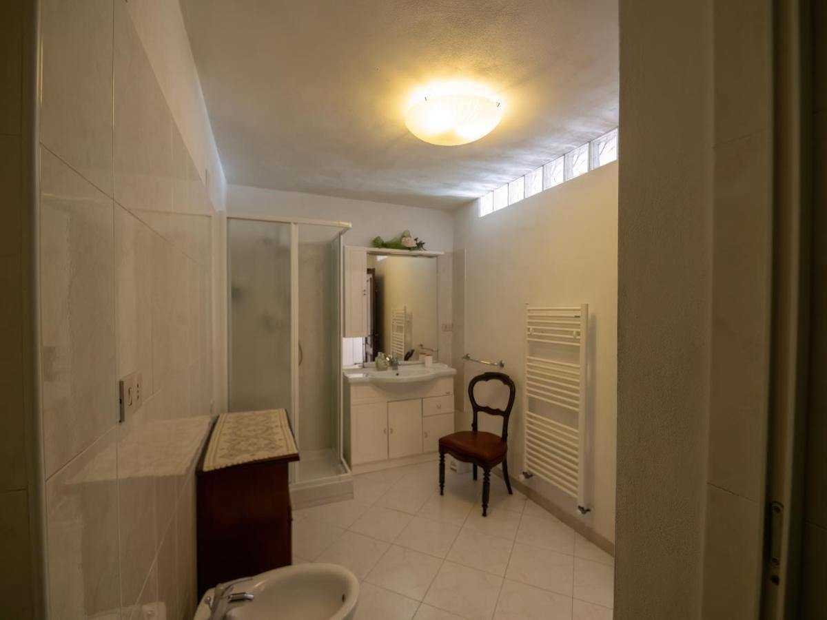 Tra Gli Ulivi Bed & Breakfast Pietra Ligure Eksteriør bilde