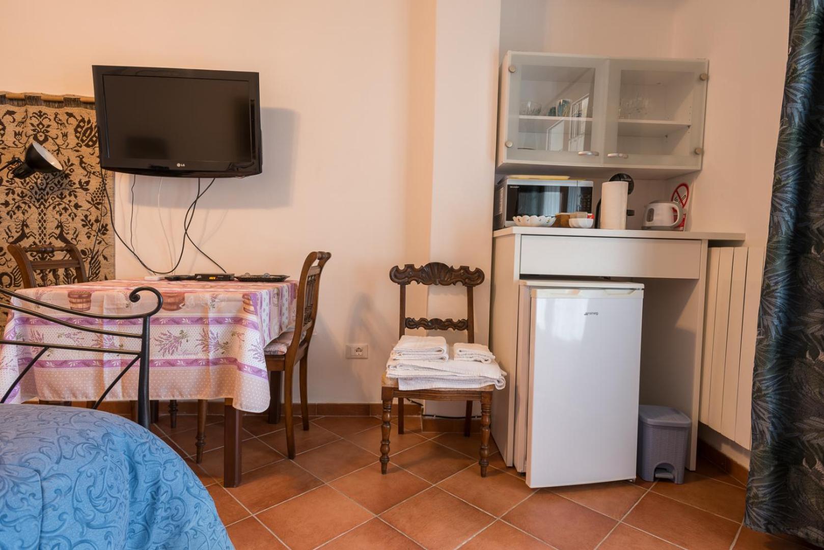 Tra Gli Ulivi Bed & Breakfast Pietra Ligure Eksteriør bilde